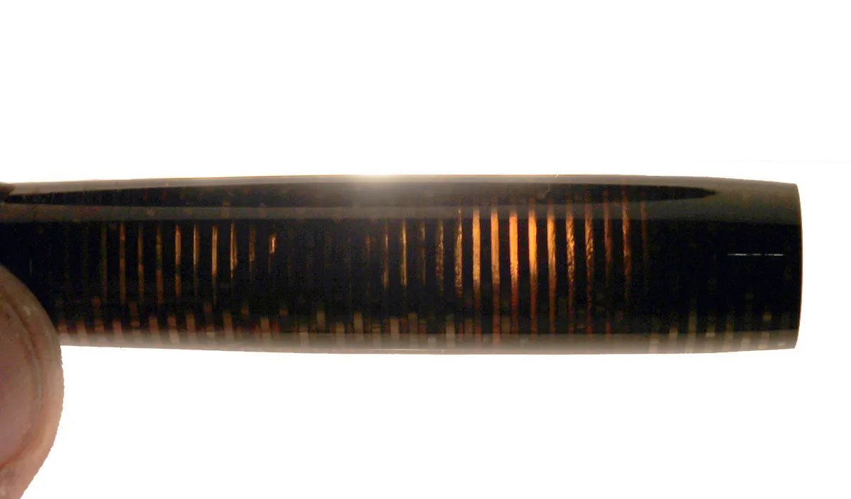 1941 PARKER GOLDEN PEARL SENIOR MAXIMA VACUMATIC WITH F to BBB  2.81MM FLEXIBLE NIB IN RESTORED CONDITION