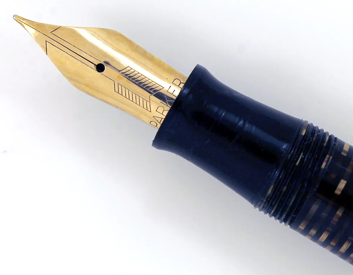 1941 PARKER GOLDEN PEARL SENIOR MAXIMA VACUMATIC WITH F to BBB  2.81MM FLEXIBLE NIB IN RESTORED CONDITION