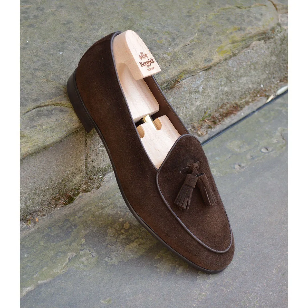 Berwick 1707 Tassel Belgian Loafer (4951)-Dark Brown Suede