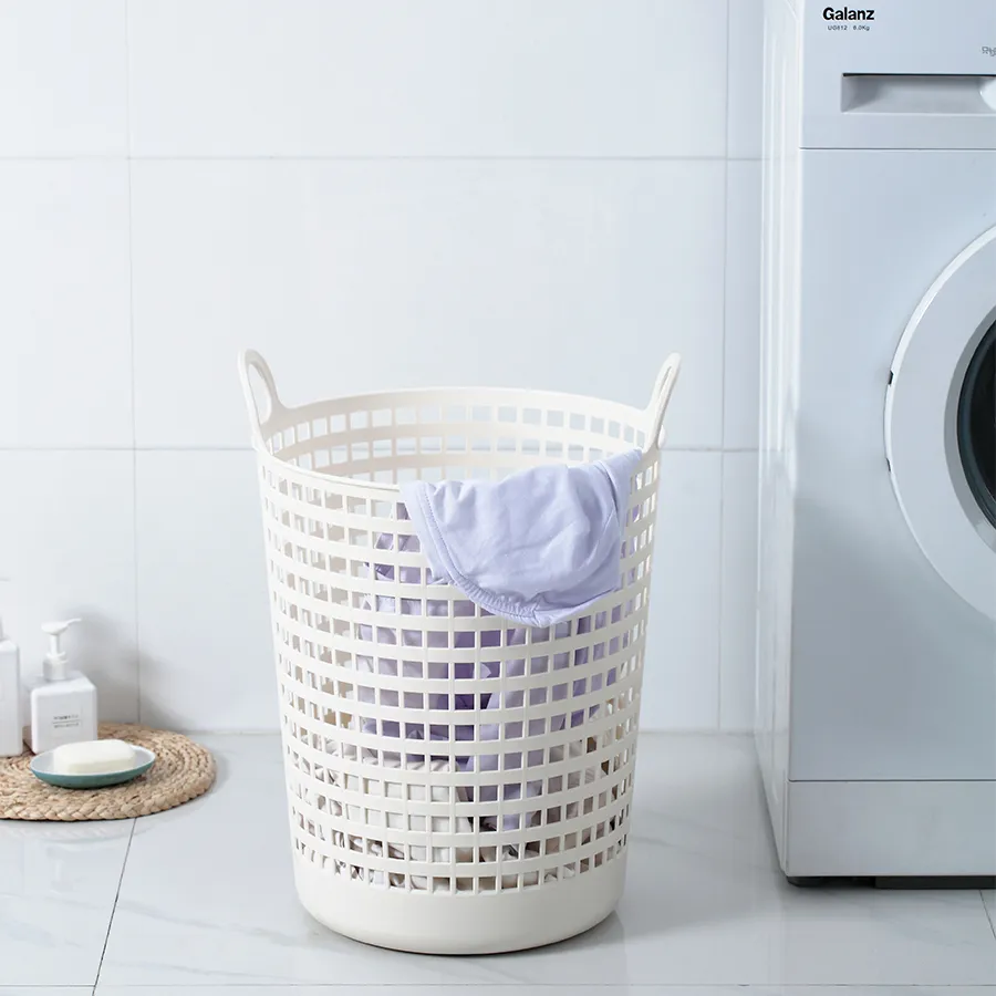 Cruz Laundry Hamper