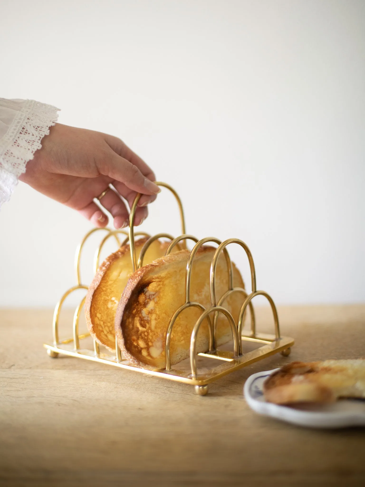 Toast Stand